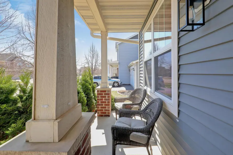 1836 Spring Creek Drive, Carver, MN 55315 - #3