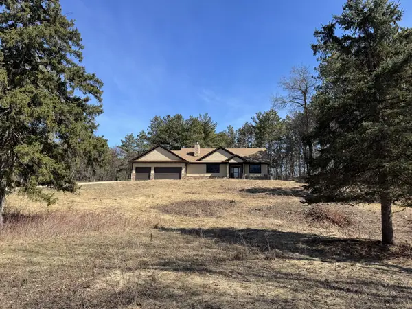 1501 Stagecoach Trail S, Afton, MN 55001