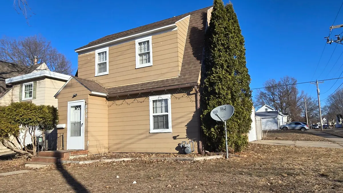 700 12th Avenue Sw, Austin, MN 55912 - #1