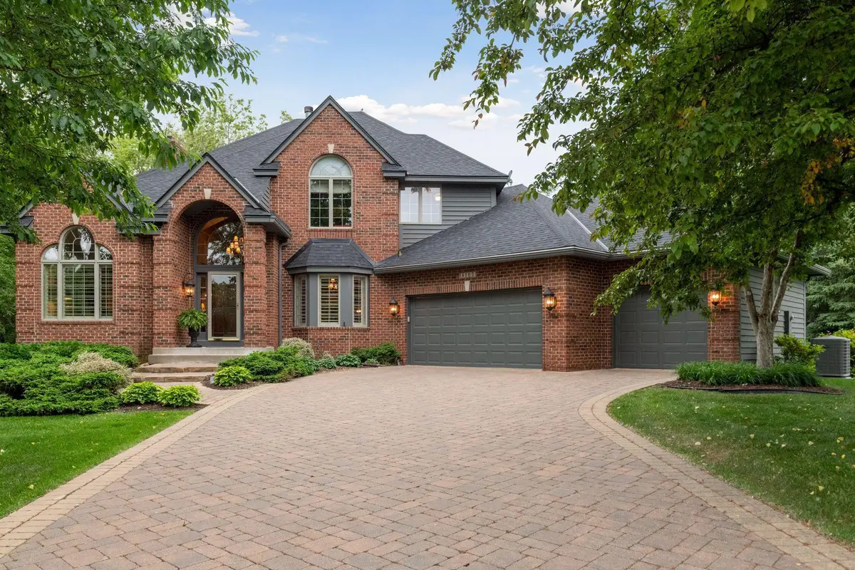 18105 35th Avenue N, Plymouth, MN 55447 - #1