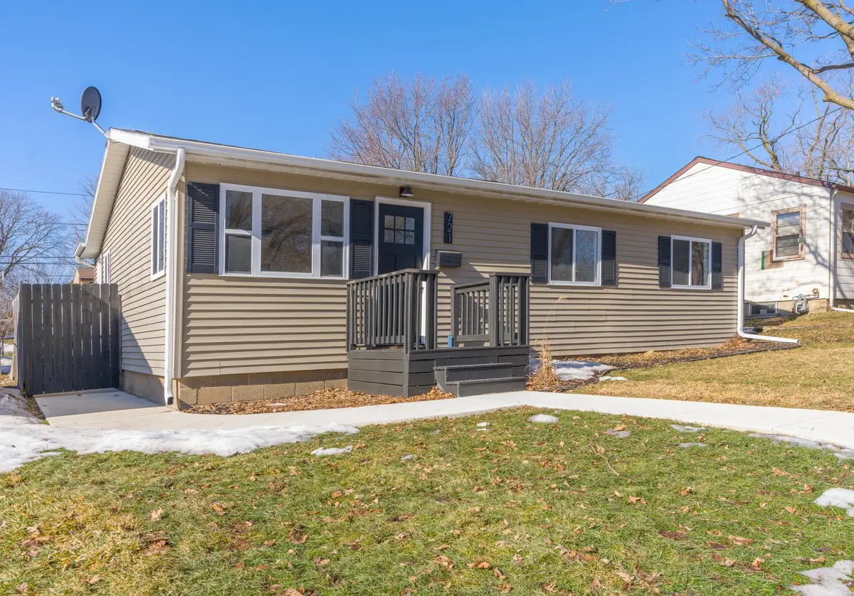 721 Columbus Avenue, Albert Lea, MN 56007 - #1