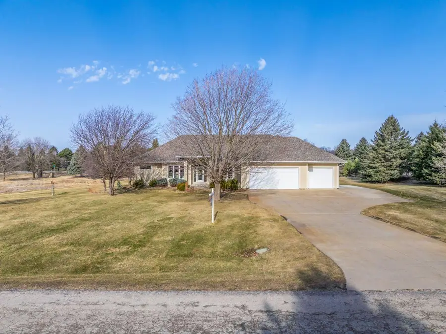 2631 Hawk Hill Lane Sw, Rochester, MN 55902 - #2