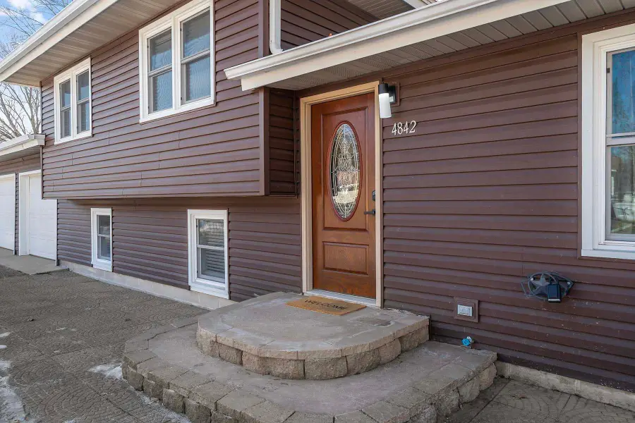 4842 104th Avenue Ne, Circle Pines, MN 55014 - #3