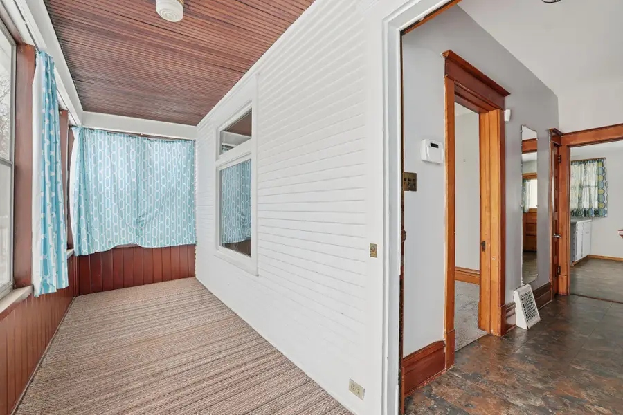 1009 Sherburne Avenue, Saint Paul, MN 55104 - #3