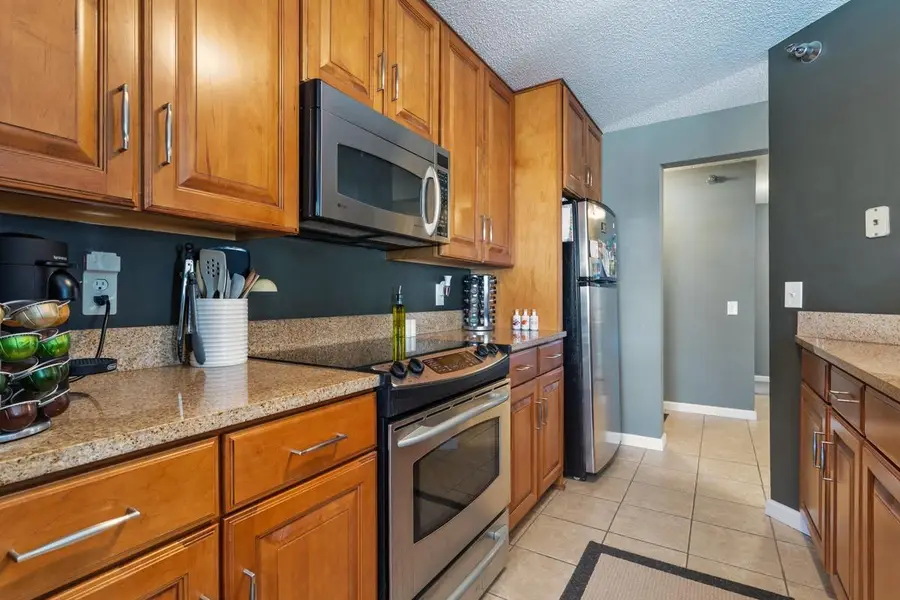 6157 Chasewood Parkway #201, Hopkins, MN 55343 - #2