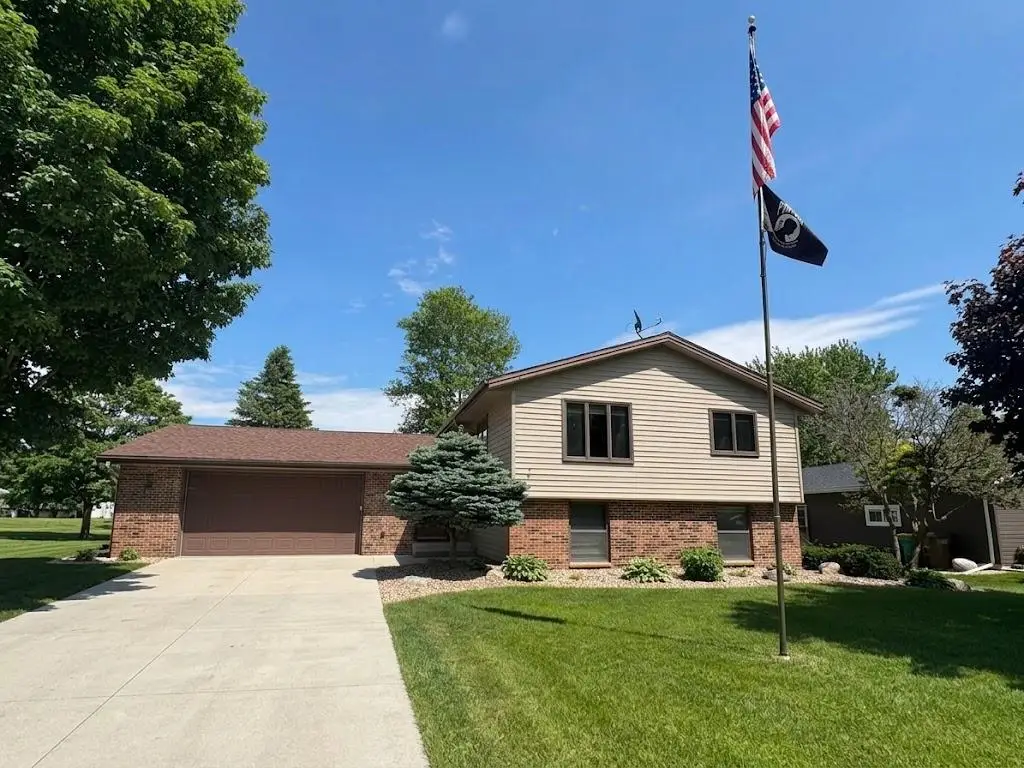 1918 Bayview Drive, Albert Lea, MN 56007 - #1