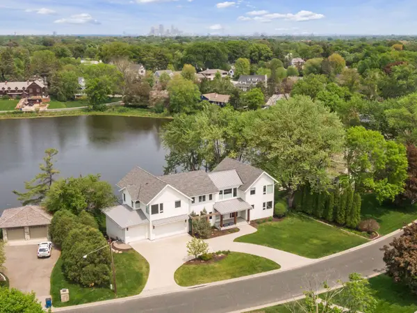 4812 Lakeview Drive, Edina, MN 55424