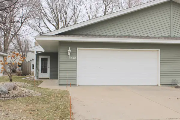 542 Graham Street Sw, Hutchinson, MN 55350