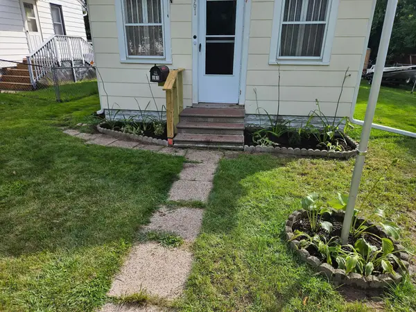 861 Algonquin Avenue, Saint Paul, MN 55119