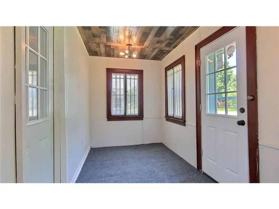 861 Algonquin Avenue, Saint Paul, MN 55119 - #2