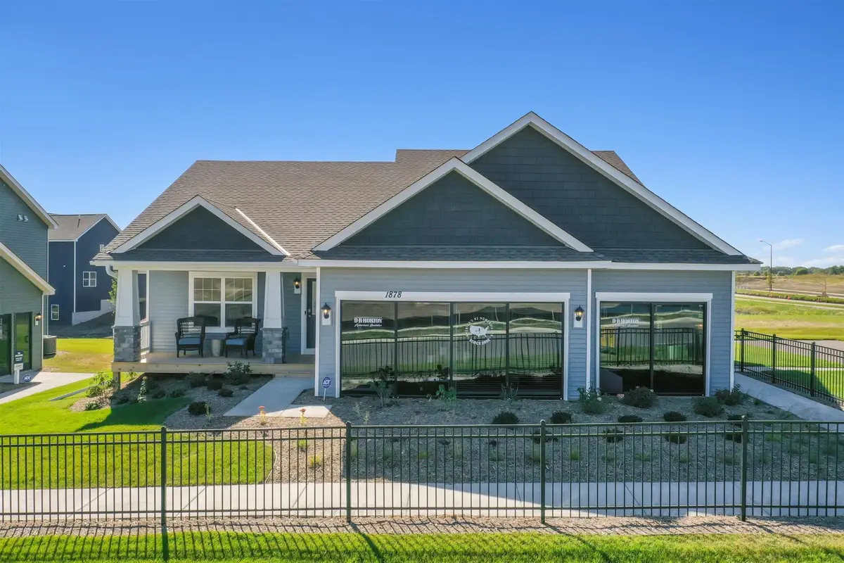 1657 Shasta Drive, Shakopee, MN 55379 - #1