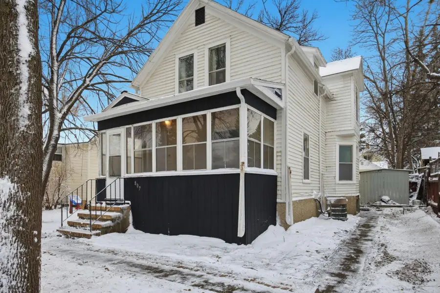 807 5th Street S, Moorhead, MN 56560 - #2