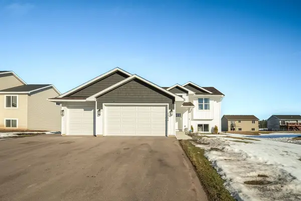 1064 Sharptail Run, New Richmond, WI 54017