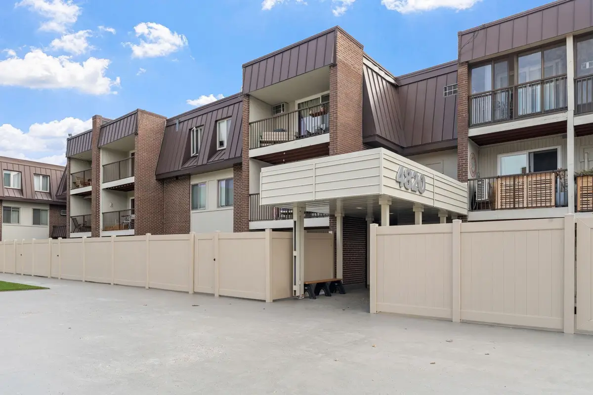 4820 Park Commons Drive #21, Saint Louis Park, MN 55416 - #1