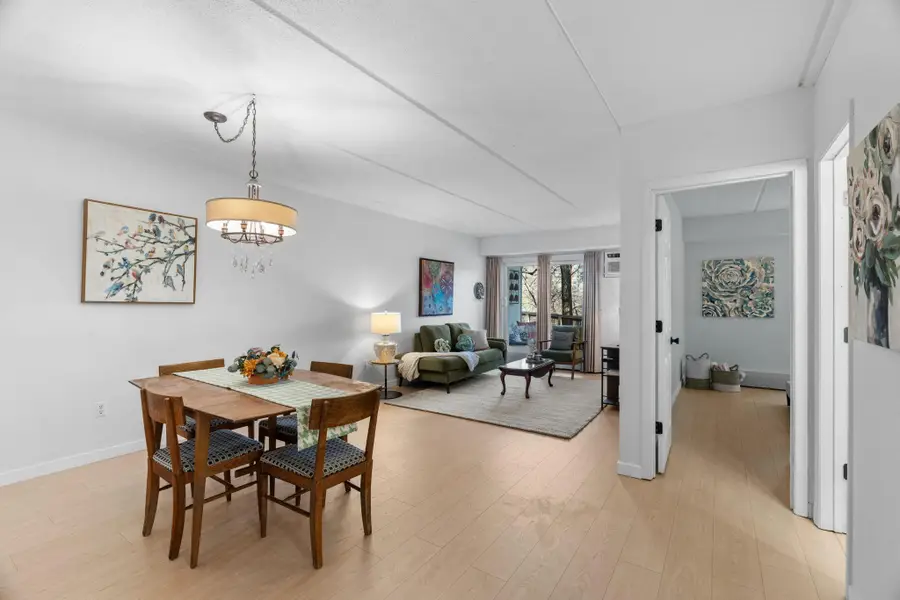 4820 Park Commons Drive #21, Saint Louis Park, MN 55416 - #2