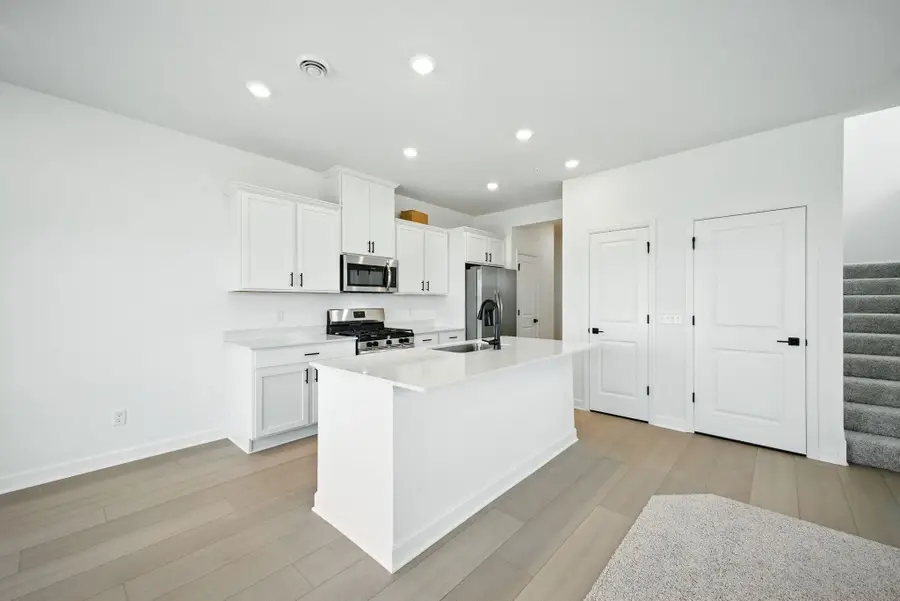 194 Huntington Drive, Waconia, MN 55387 - #2