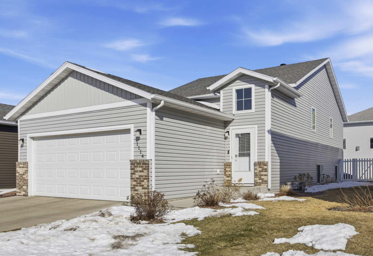 1114 22nd Avenue W, West Fargo, ND 58078 - #1