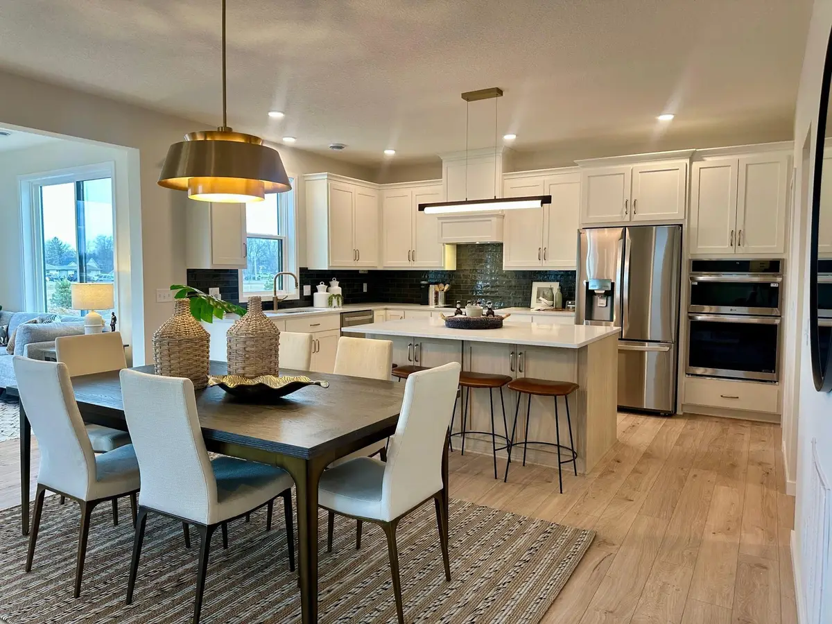 3480 Knightsbridge Trail N, Lake Elmo, MN 55042 - #1