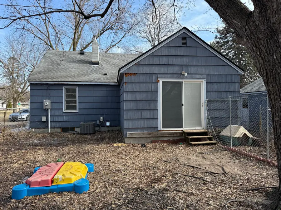 9242 5th Street Ne, Blaine, MN 55434 - #3