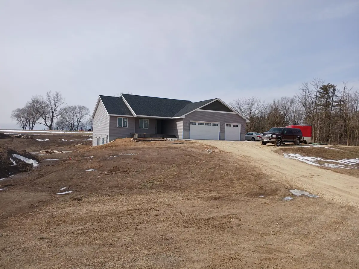 922 County Road T, Hammond, WI 54015 - #1