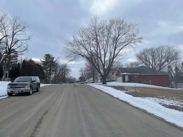 1000 24th Avenue Sw, Austin, MN 55912 - #2