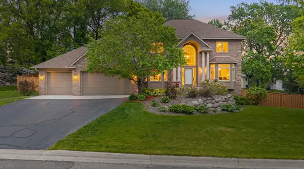 14809 White Oak Drive, Burnsville, MN 55337