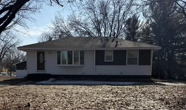 836 112th Avenue Nw, Coon Rapids, MN 55448