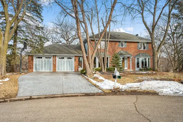 12050 48th Avenue N, Plymouth, MN 55442