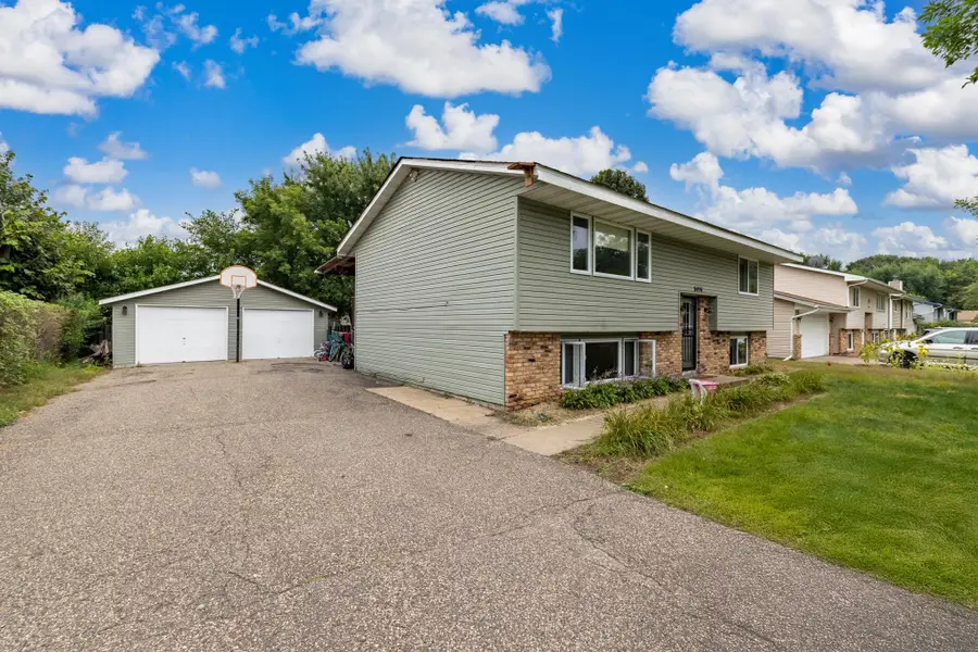 6456 Edgewood Avenue N, Brooklyn Park, MN 55428 - #2