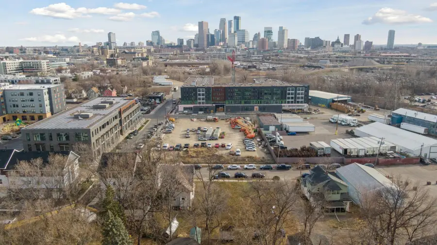 195 James Avenue N, Minneapolis, MN 55405 - #3