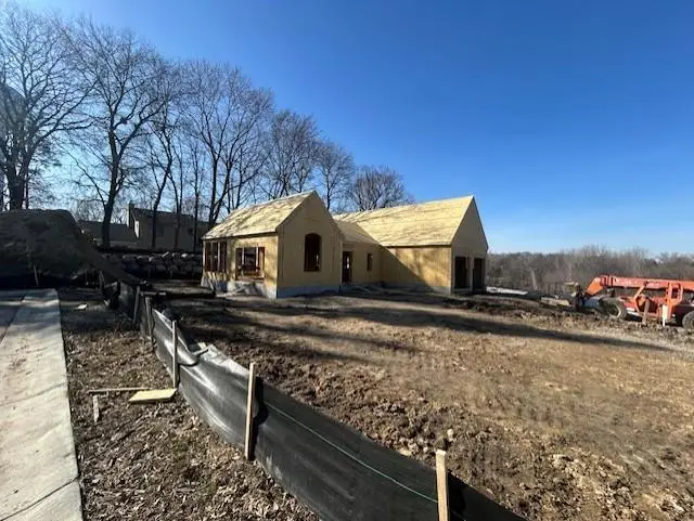 2683 Lakeview Court, Saint Paul, MN 55117 - #2