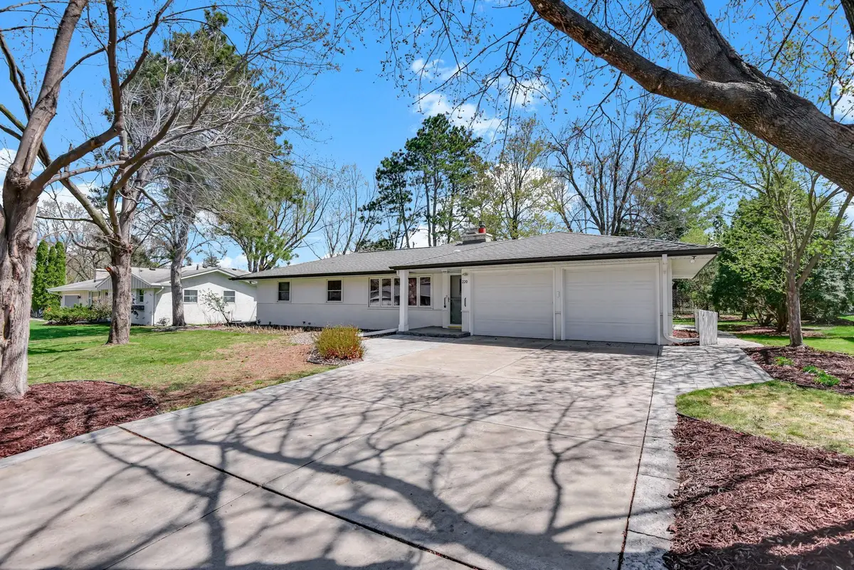 220 Rice Creek Terrace Ne, Fridley, MN 55432 - #1