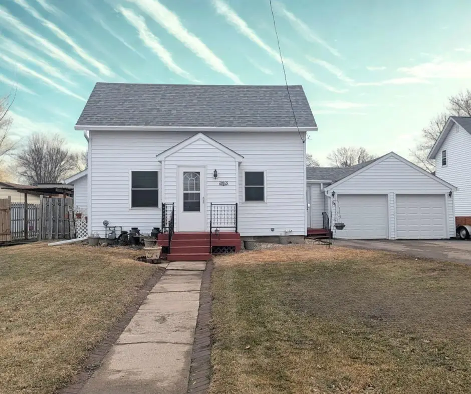 209 Aspen Avenue N, New Richland, MN 56072 - #1