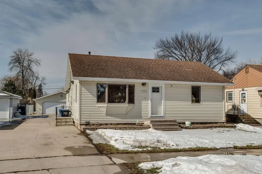 1333 15th Street S, Fargo, ND 58103 - #2