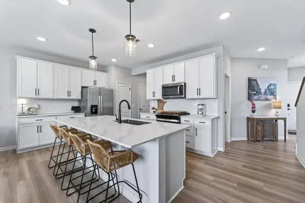 9699 4th Street N, Lake Elmo, MN 55042