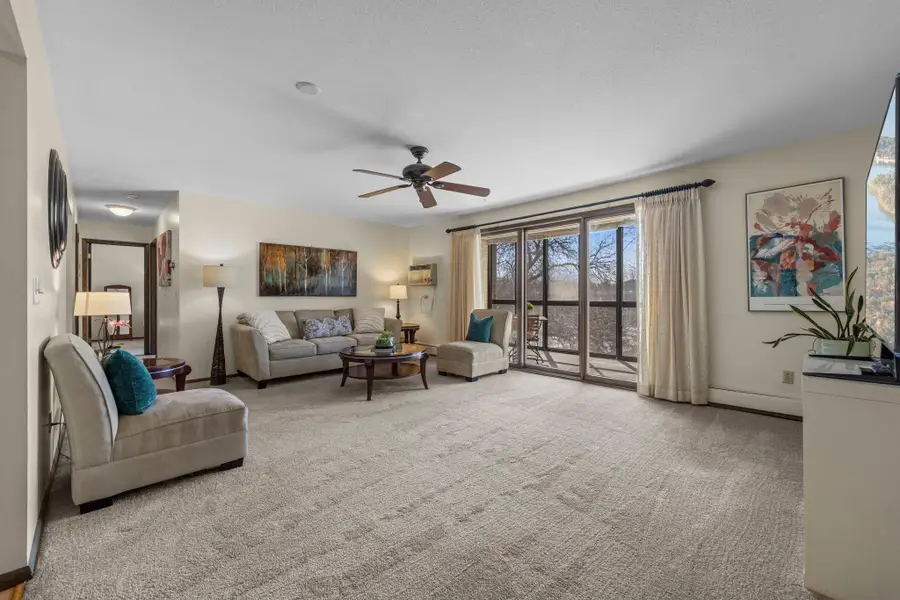 4360 Brookside Court #304, Edina, MN 55436 - #2