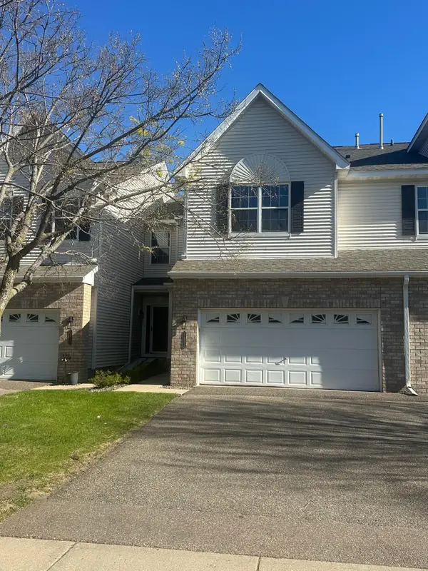 17582 Hackberry Court, Eden Prairie, MN 55347