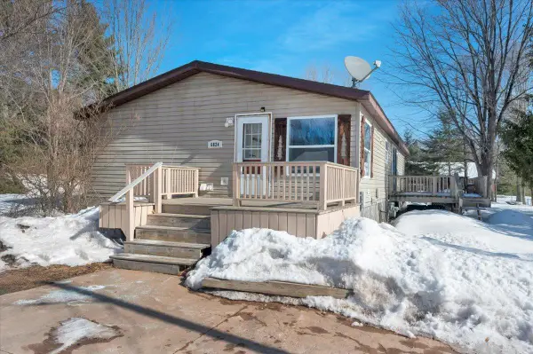 6824 S Fitch Avenue, Lake Nebagamon, WI 54849