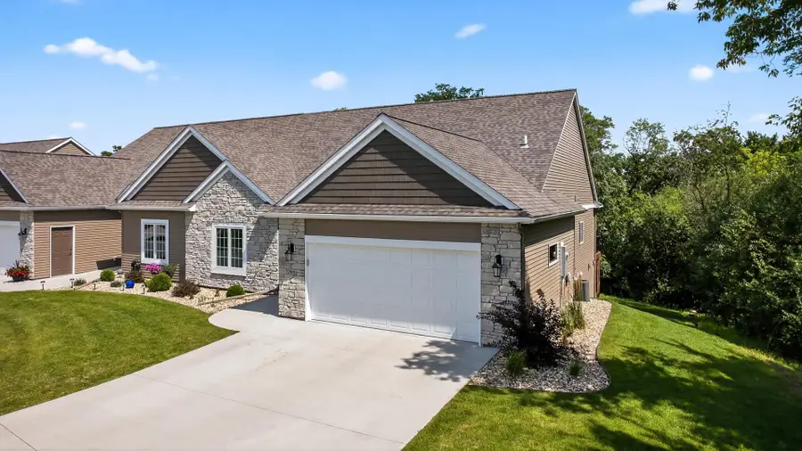 2908 Platinum Drive Ne, Rochester, MN 55906 - #2