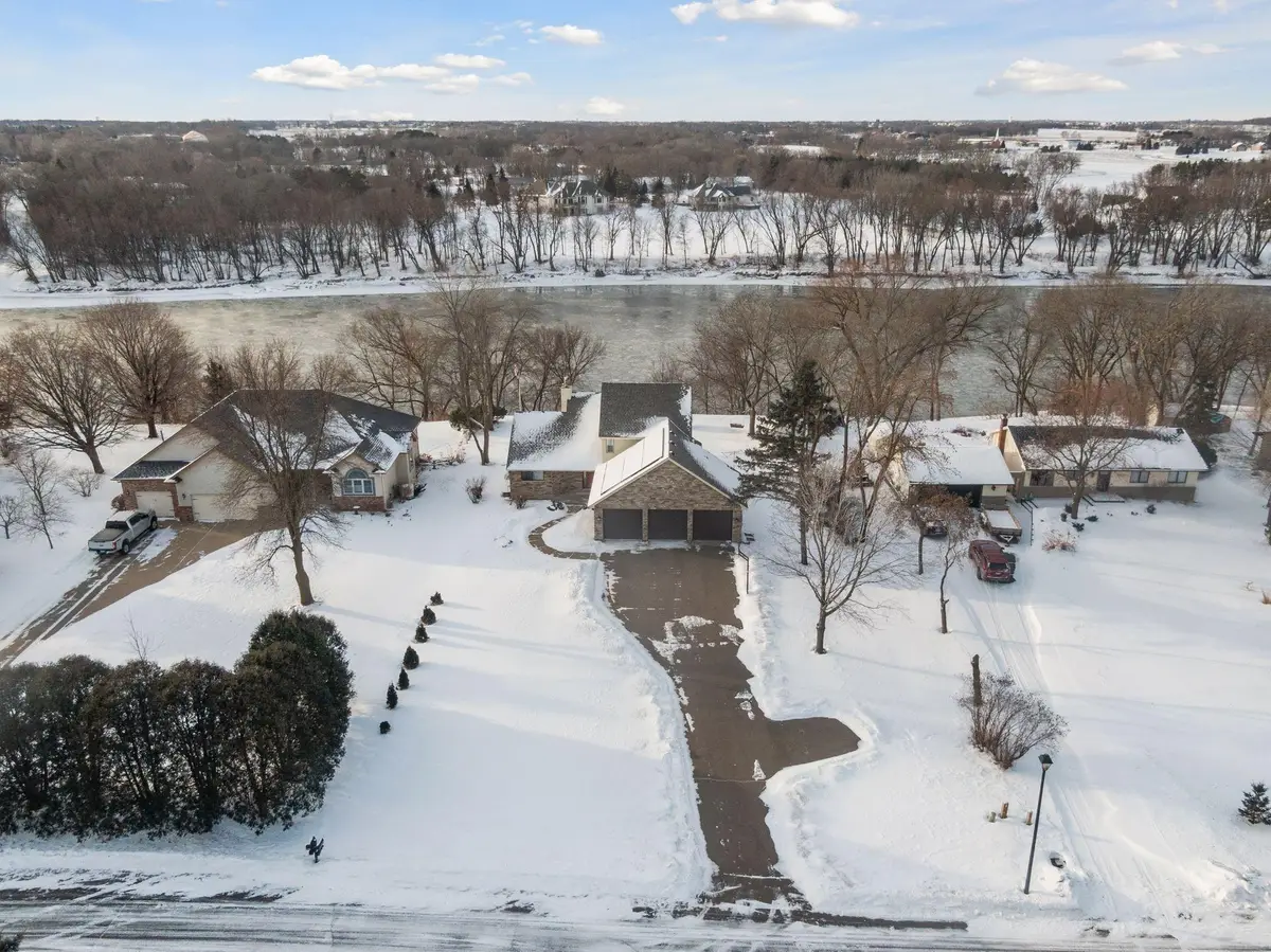 13640 Riverview Drive Nw, Elk River, MN 55330 - #1