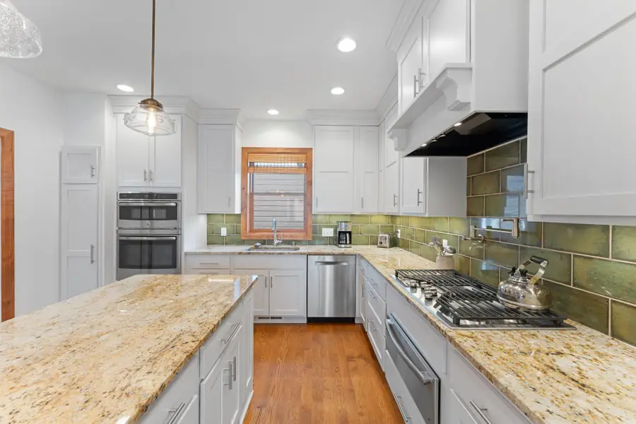 2157 Juno Avenue, Saint Paul, MN 55116 - #2