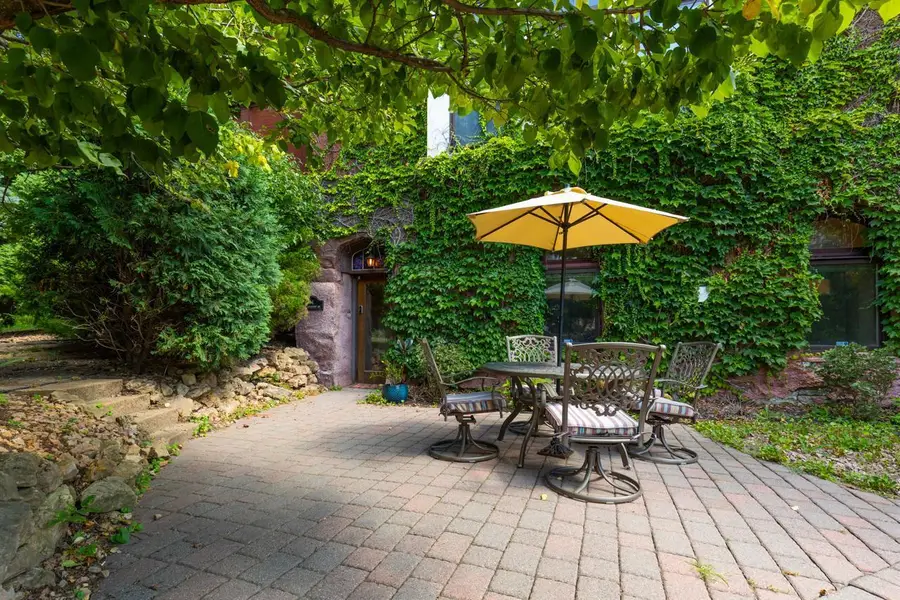 307 Ridgewood Avenue #4, Minneapolis, MN 55403 - #3