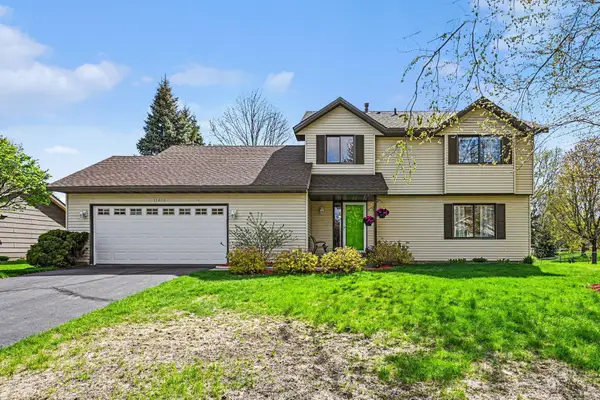 15400 Darjeeling Path, Rosemount, MN 55068