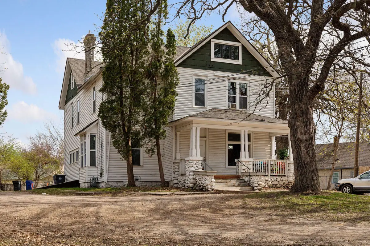 1667 Ames Avenue, Saint Paul, MN 55106 - #1