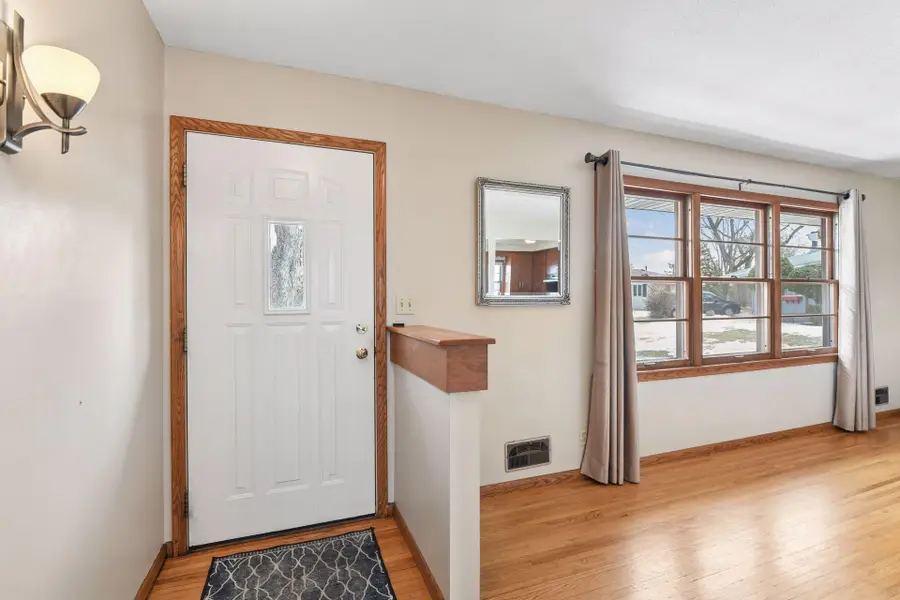 8449 Morris Circle, Bloomington, MN 55437 - #2