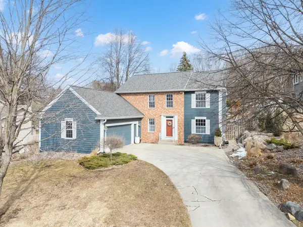 1122 Foxcroft Lane Sw, Rochester, MN 55902