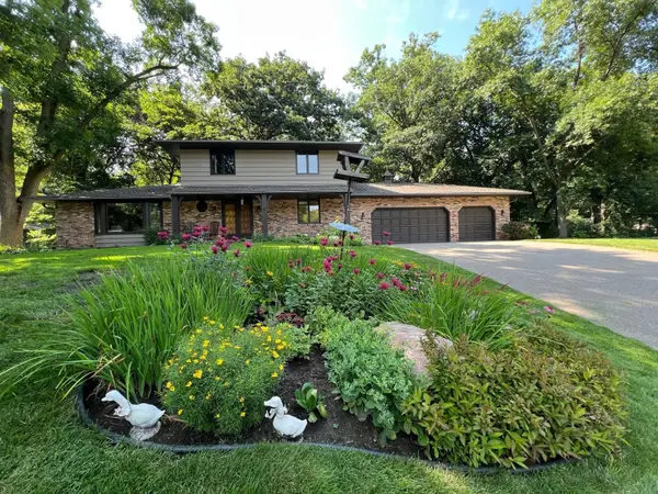 8129 Pennsylvania Circle, Bloomington, MN 55438