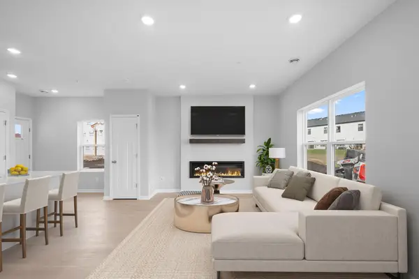 1024 130th Court E, Rosemount, MN 55068