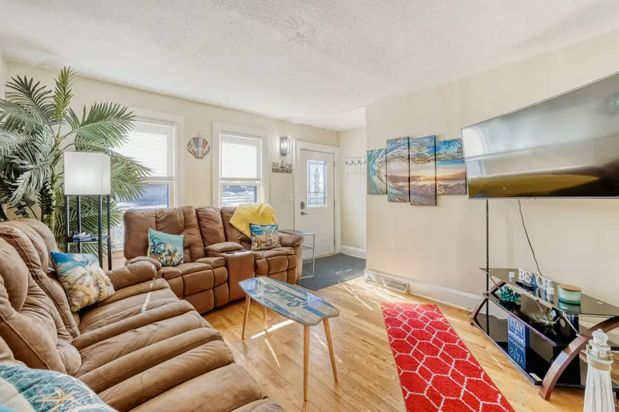 309 Sidney Street E, Saint Paul, MN 55107 - #3