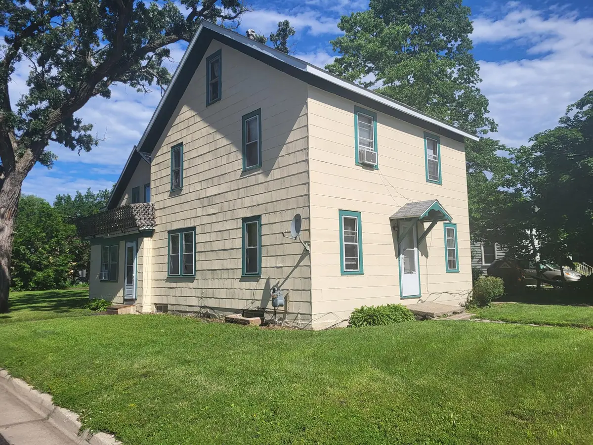 610 8th Street Sw, Austin, MN 55912 - #1